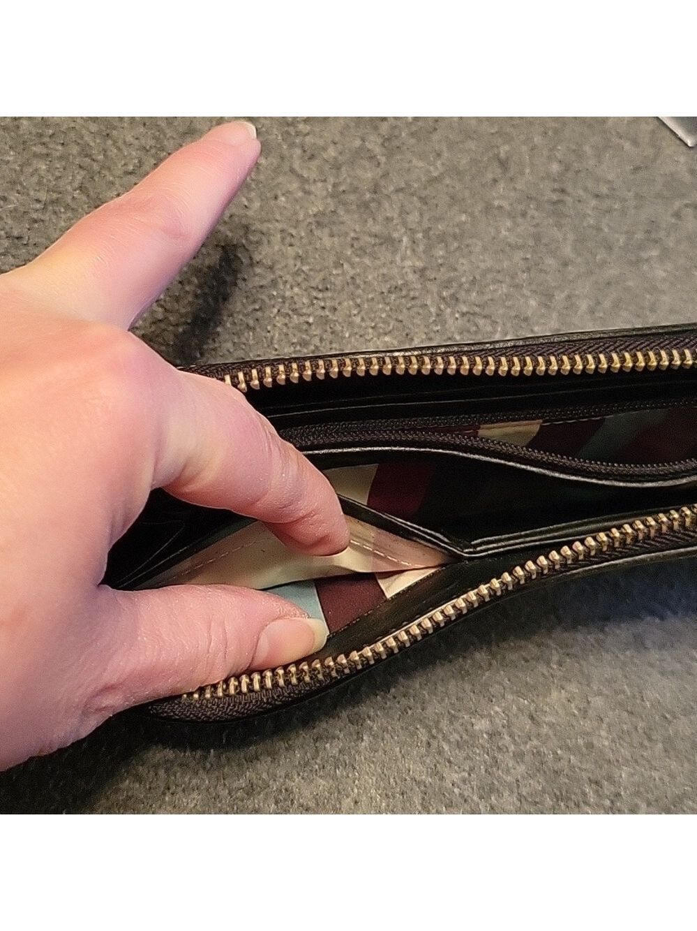 EUC Coach Legacy full zip wallet with glitter stripe - Picture 10 of 10